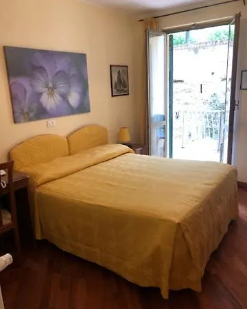Hotell Miranda Varazze