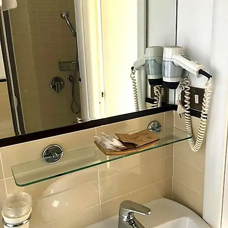 Hotell Miranda Varazze